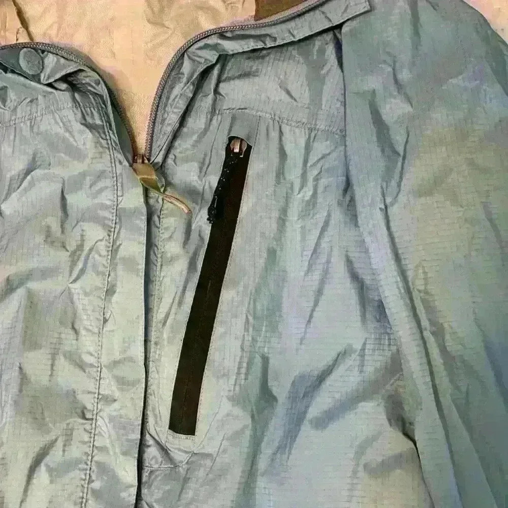 REI blue Raincoat sz M * flawed* hiking biking running camping outdoor canoeing - Picture 5 of 15